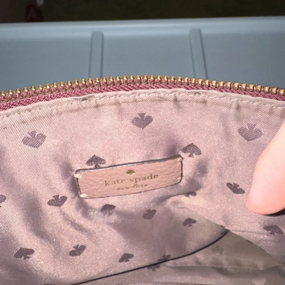 kate spade two-tone leather crossbody - cream & taupe